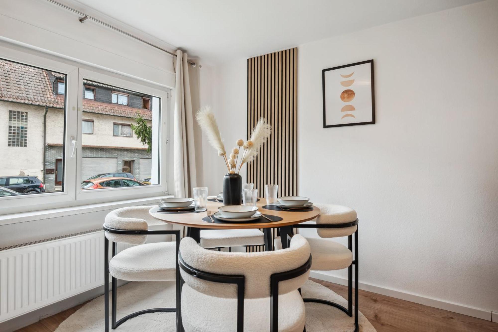 Malu Rooms - Ruhige Lage, Erdgeschoss, Smarttv, Netflix, 24H Checkin, Ludwigsburg Exterior foto