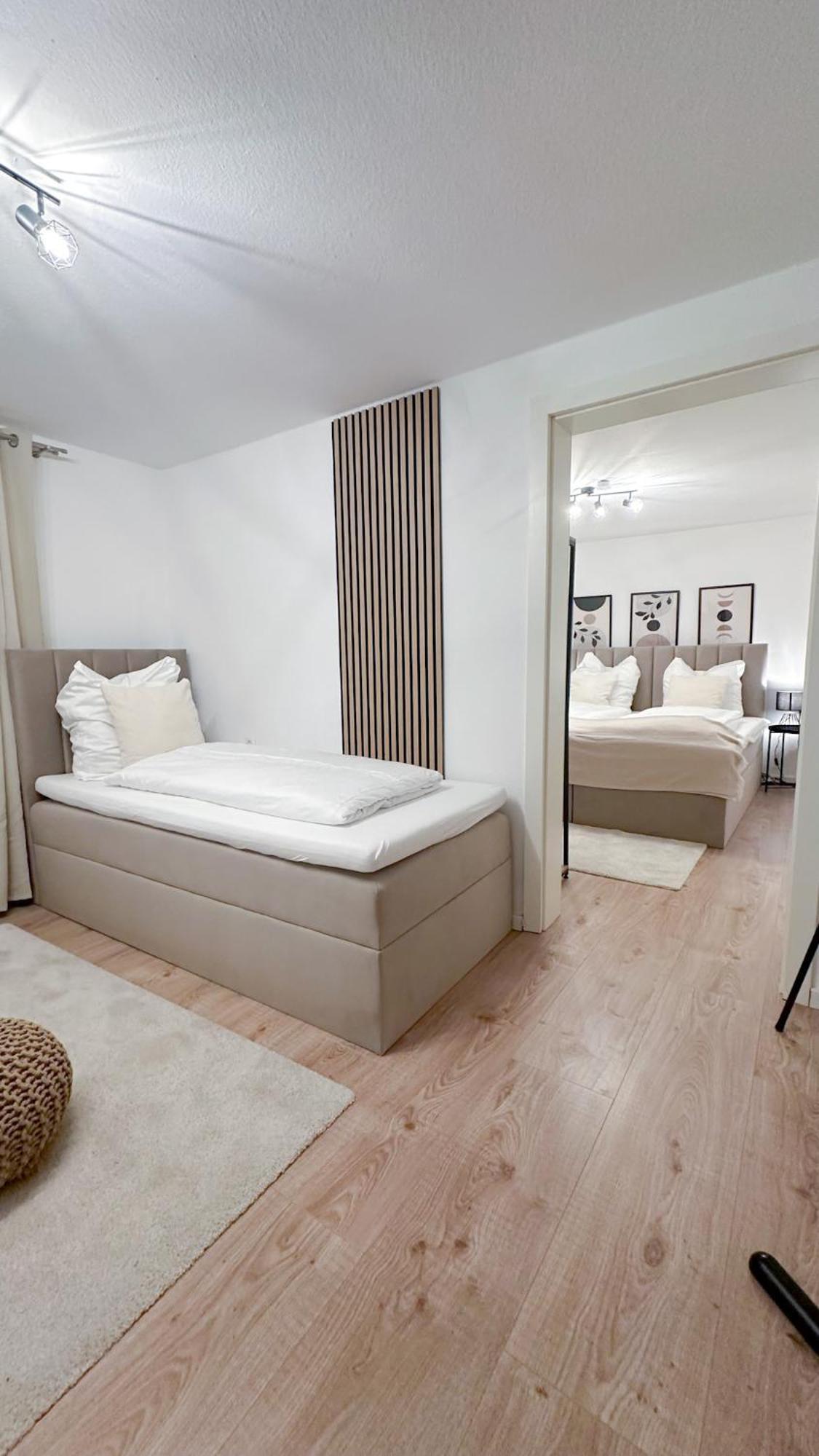 Malu Rooms - Ruhige Lage, Erdgeschoss, Smarttv, Netflix, 24H Checkin, Ludwigsburg Exterior foto